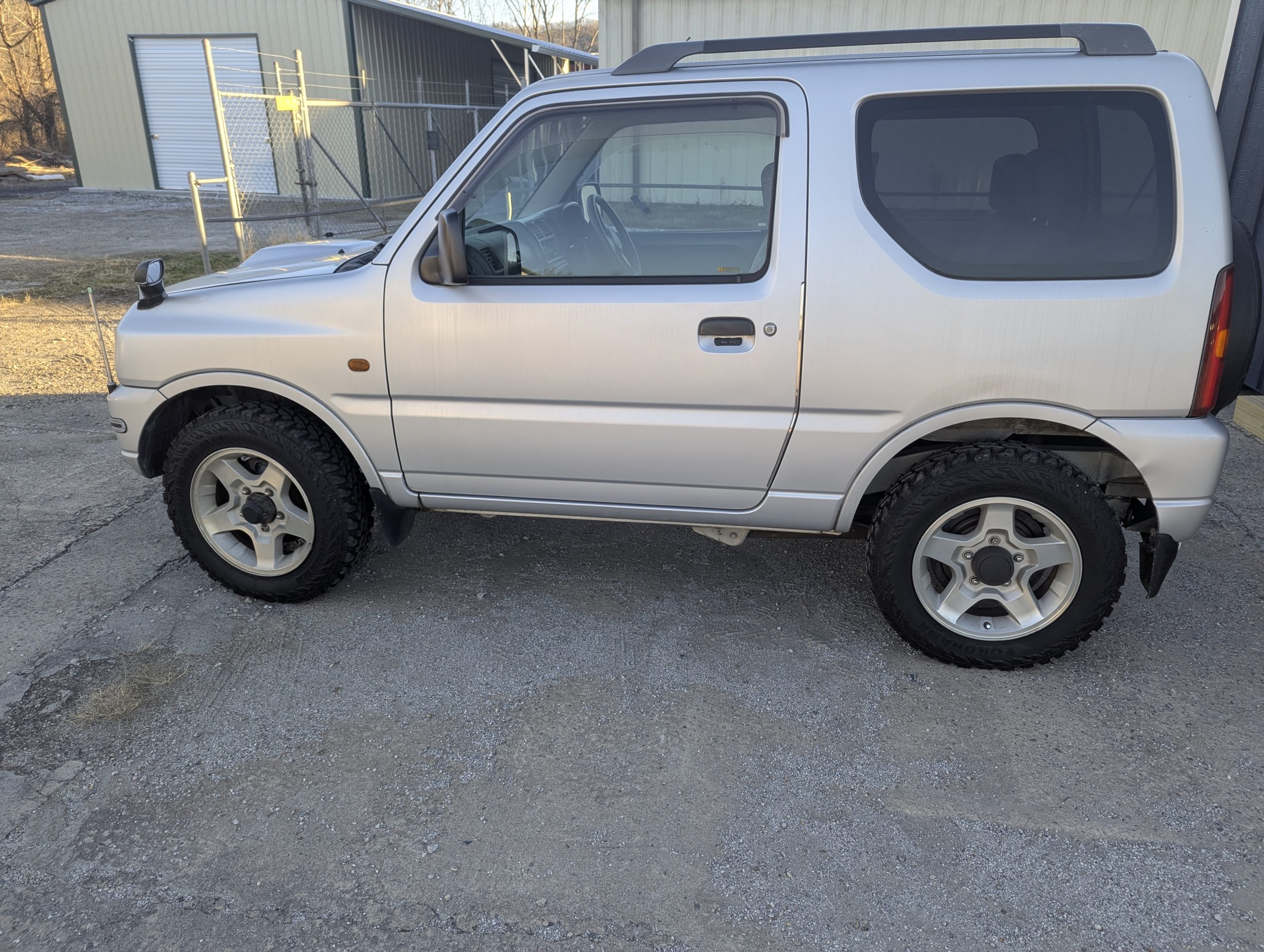 
								1999 Suzuki Jimny 4×4 – Tiny Footprint, Massive Adventure full									