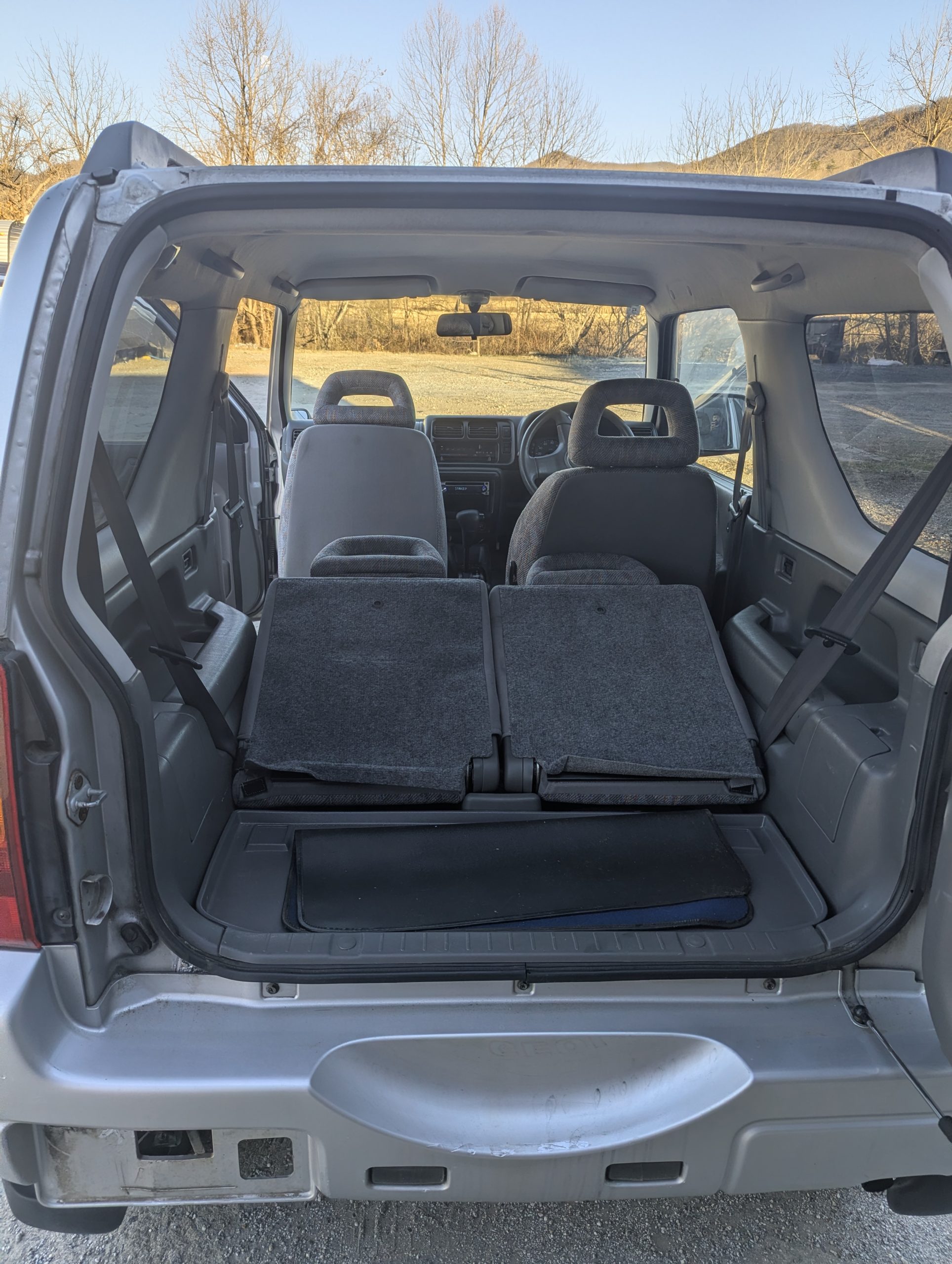 
								1999 Suzuki Jimny 4×4 – Tiny Footprint, Massive Adventure full									