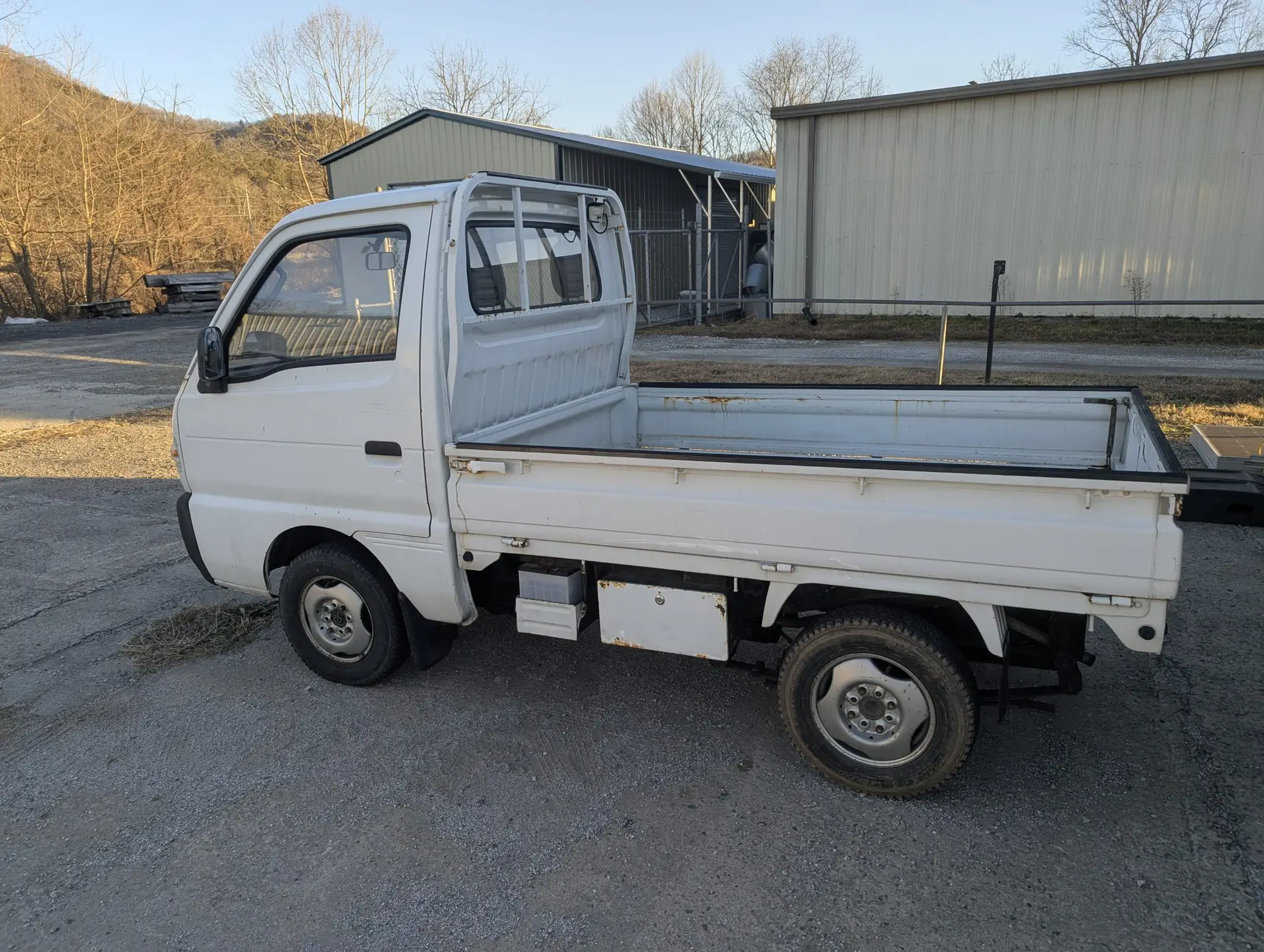 
								1992 Suzuki Carry 4WD – The Ultimate Spec (Diff Lock + AC) – Only 20k Miles! full									