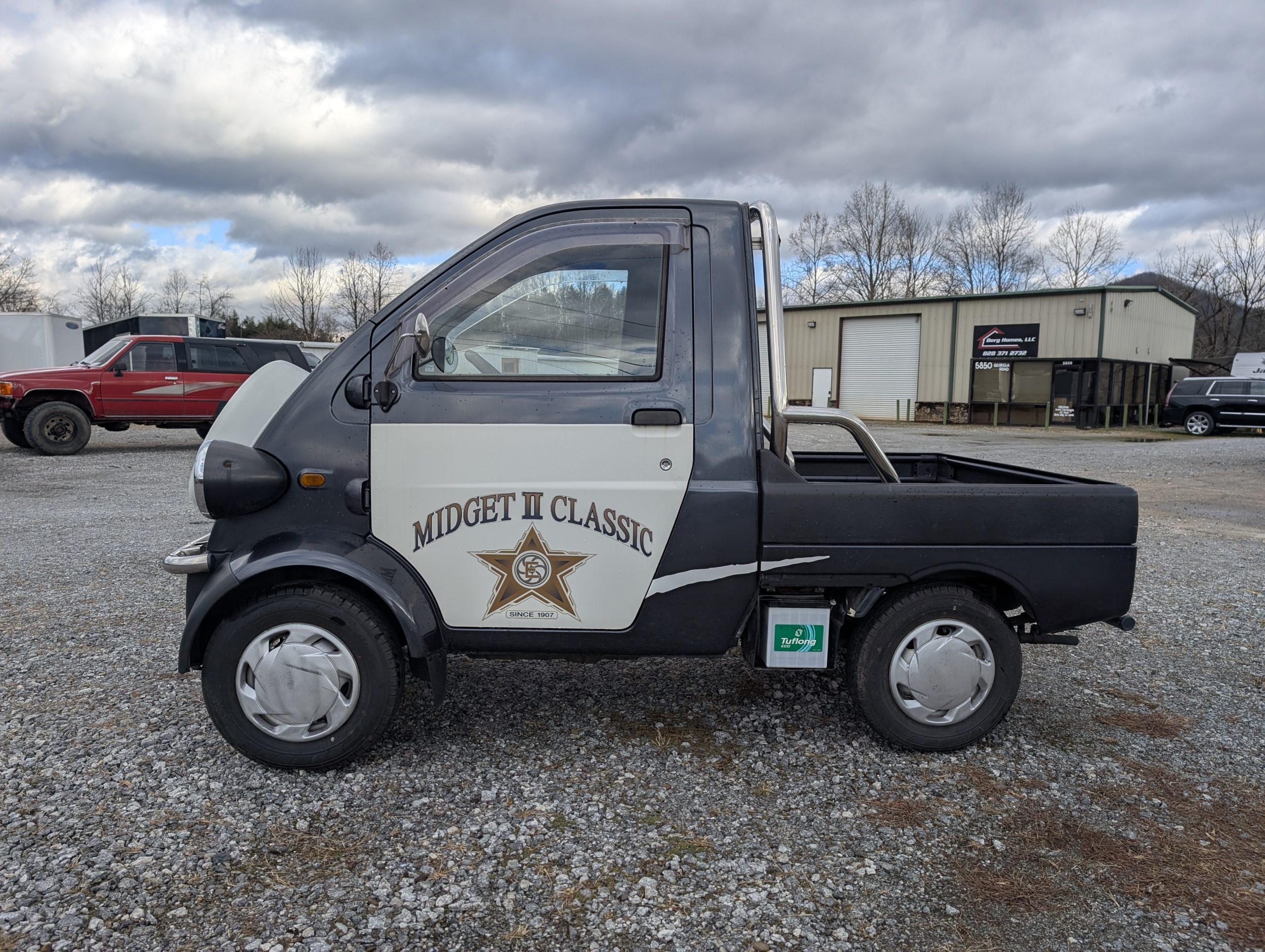 1996 Daihatsu Midget II Classic – The Ultimate Attention Magnet!
