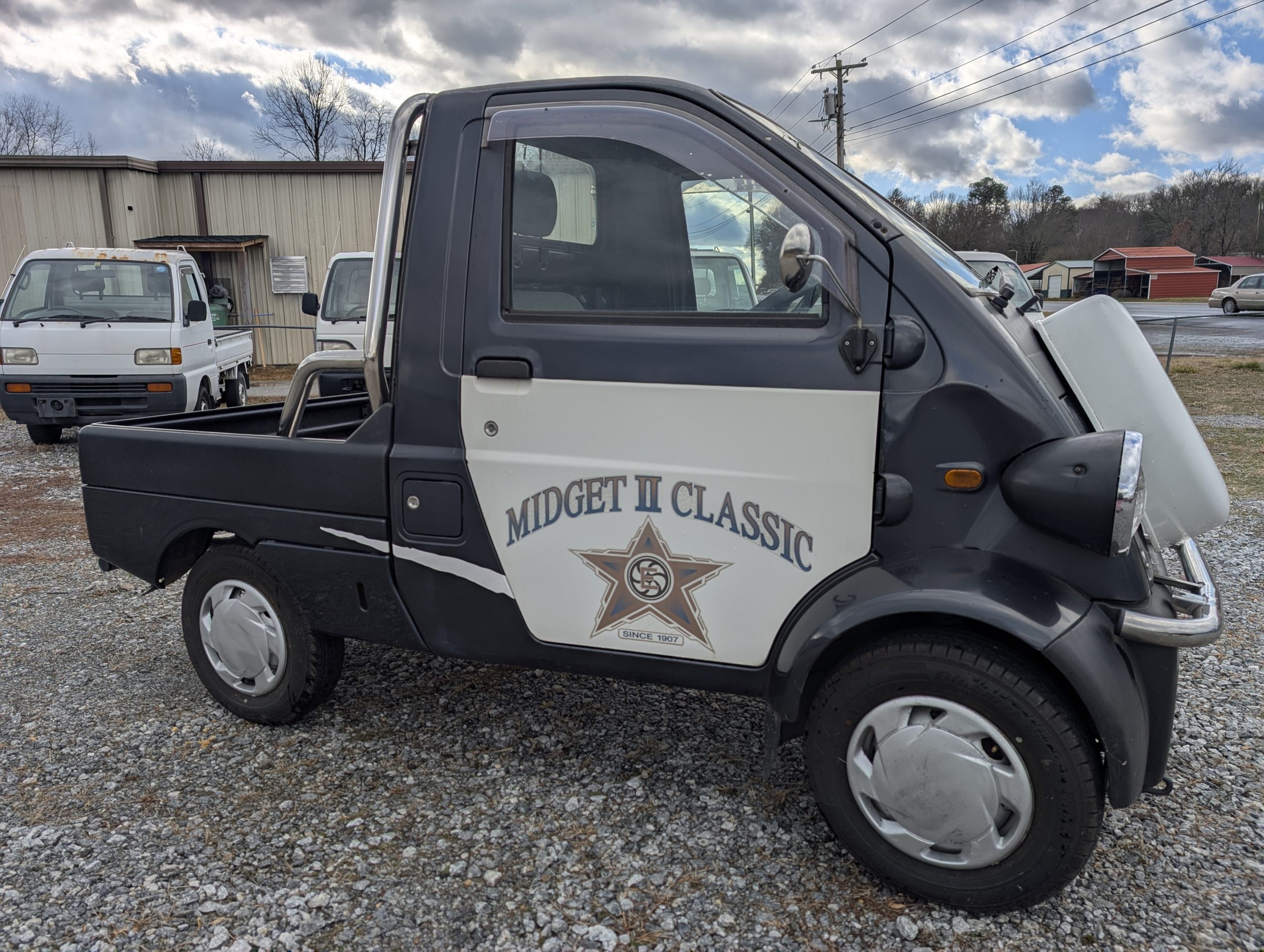 1996 Daihatsu Midget II Classic – The Ultimate Attention Magnet!