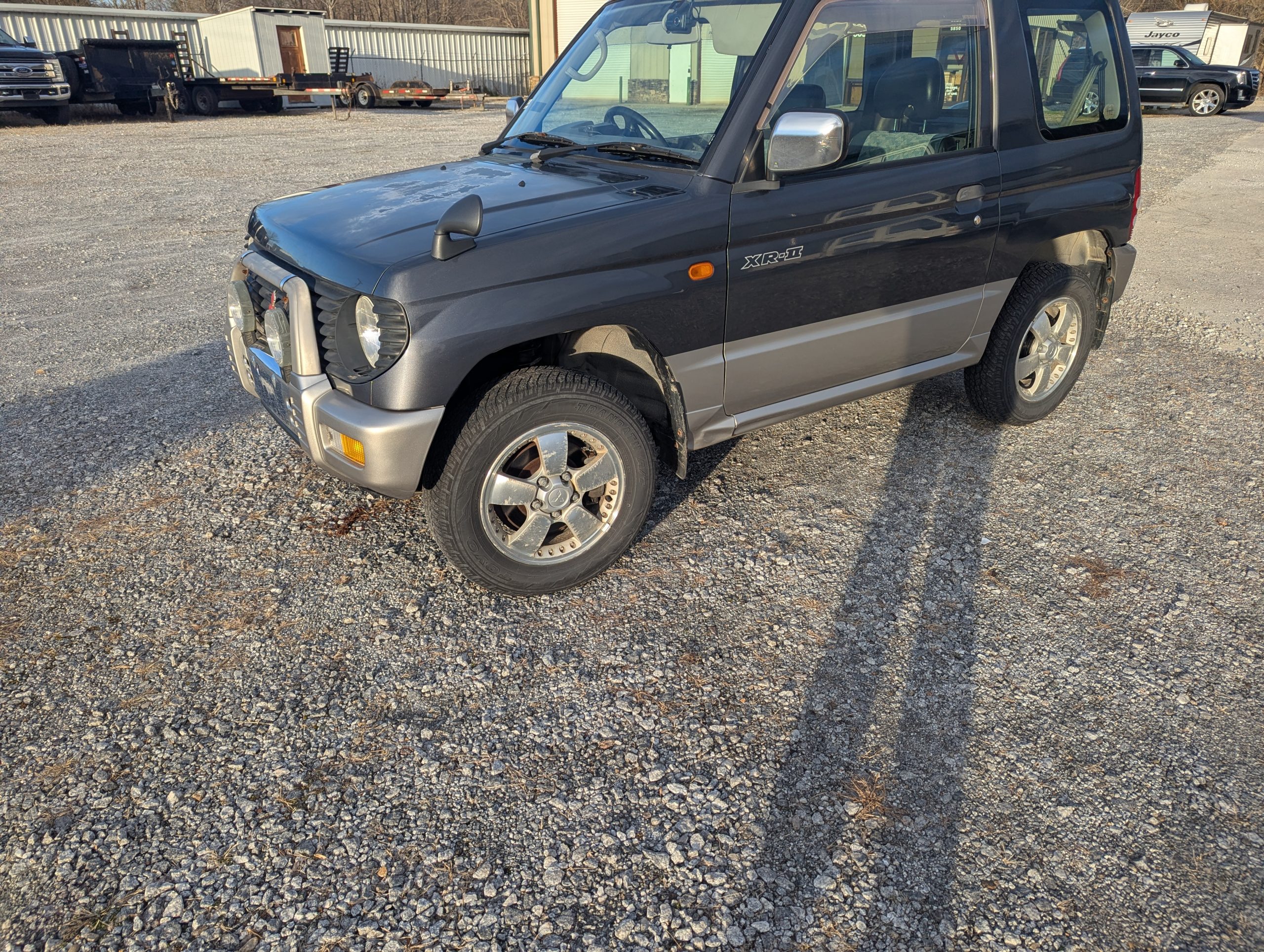 Mitsubishi Pajero Mini 4WD – 5-Speed Manual & Mountain Ready!