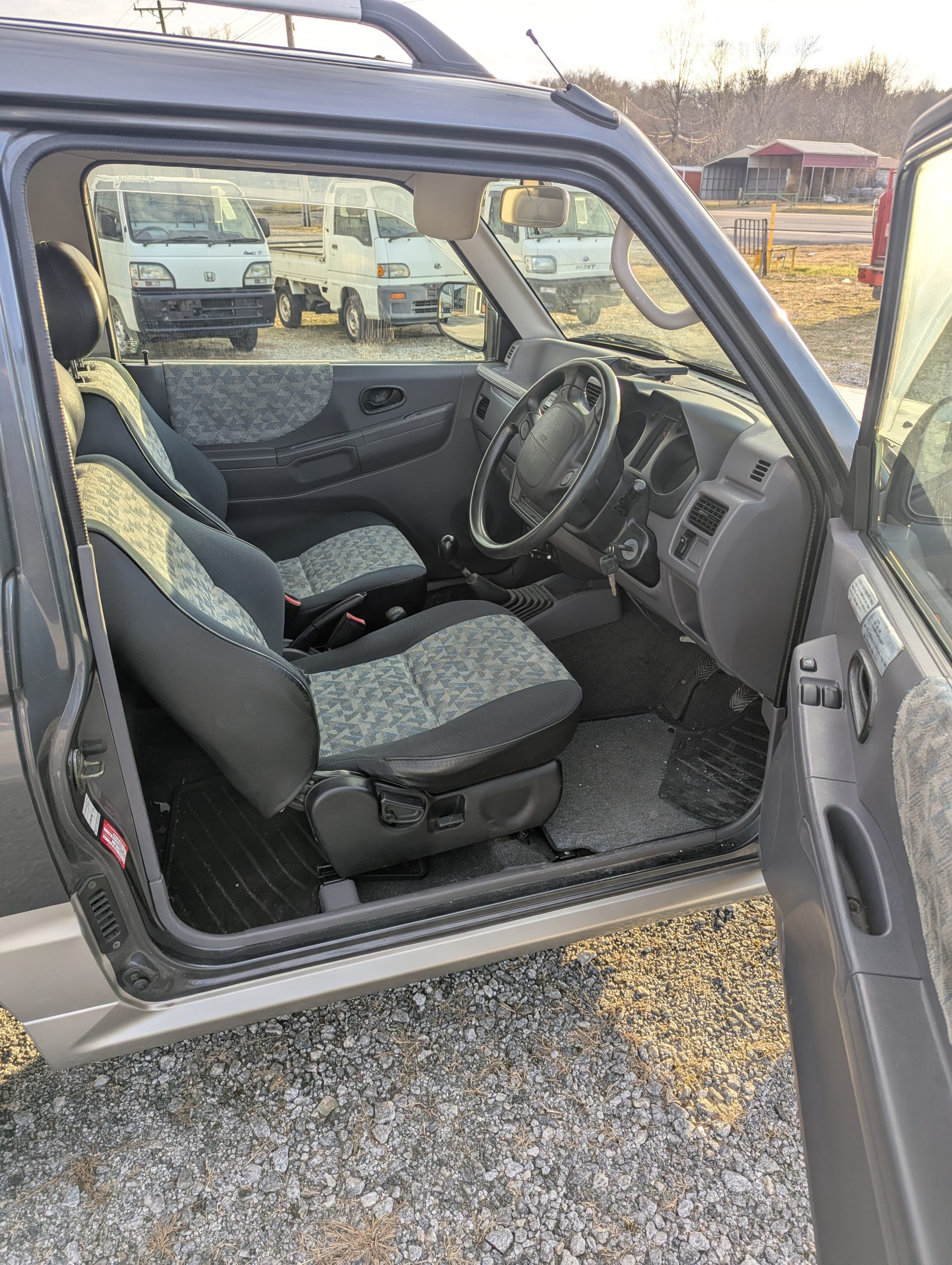 
								Mitsubishi Pajero Mini 4WD – 5-Speed Manual & Mountain Ready! full									