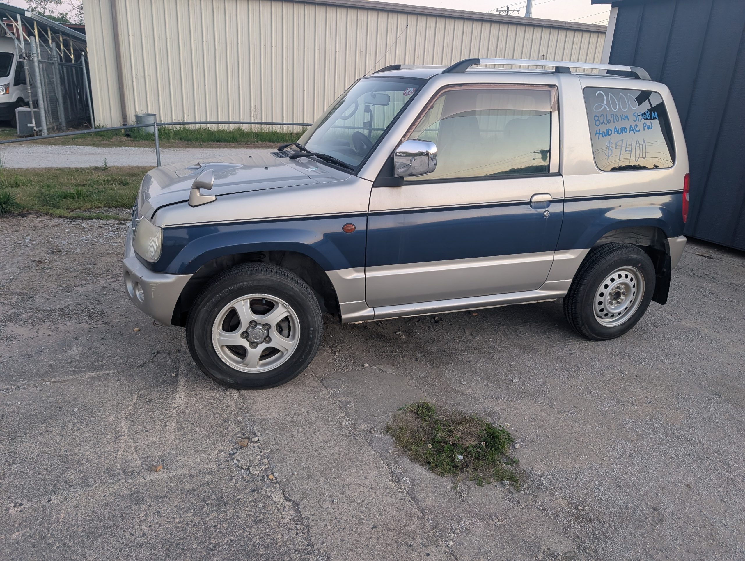 
								2000 Mitsubishi Pajero Mini — Stock #00071 full									