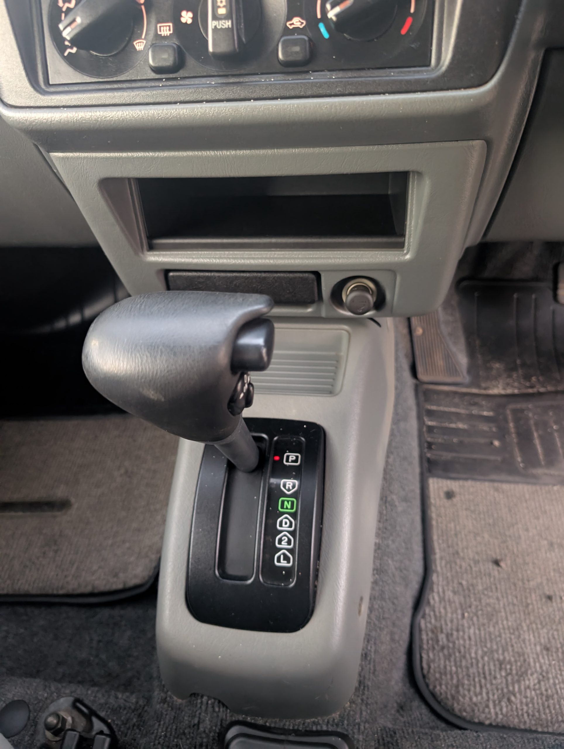 
								2000 Mitsubishi Pajero Mini — Stock #00071 full									
