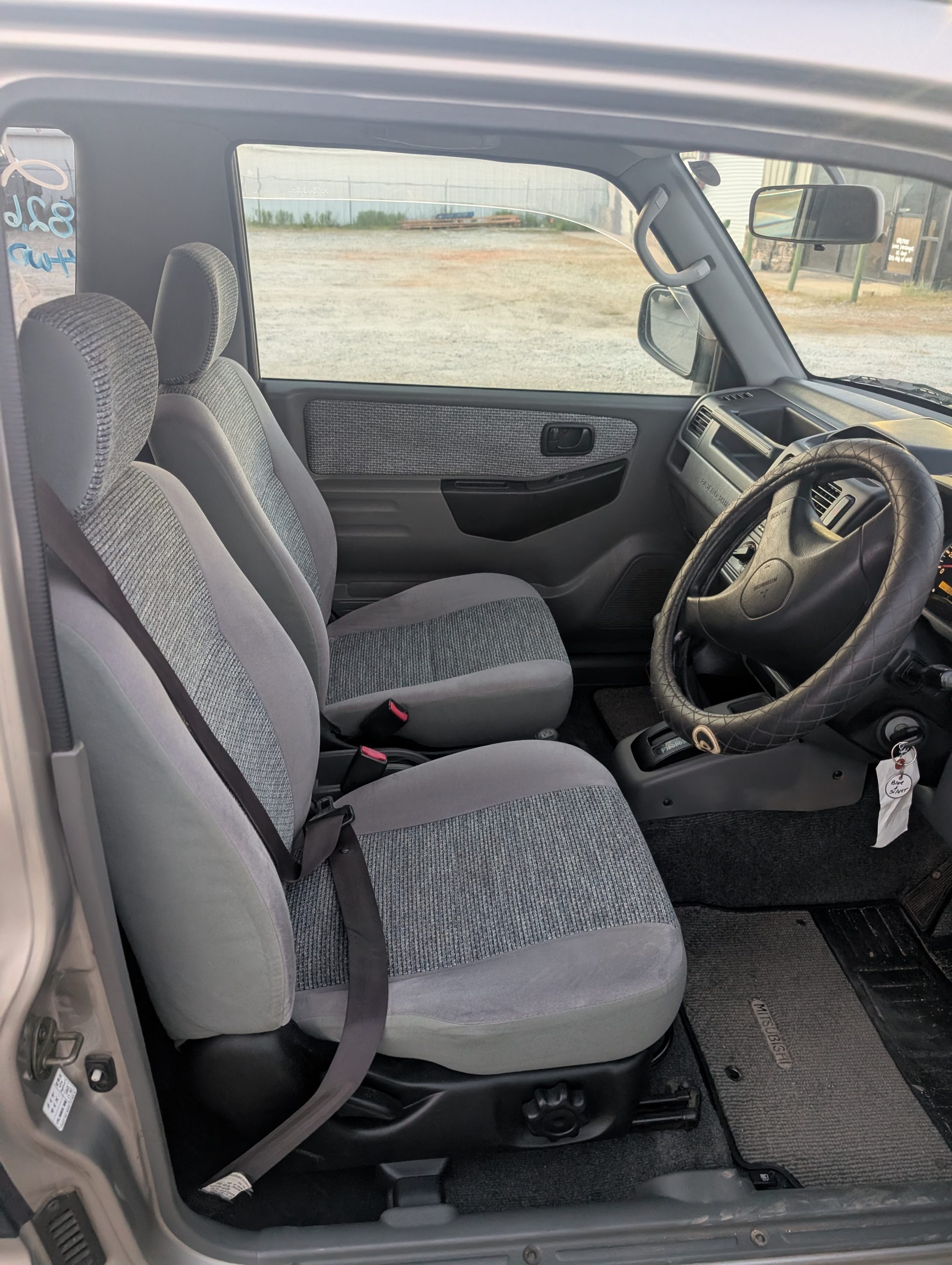
								2000 Mitsubishi Pajero Mini — Stock #00071 full									