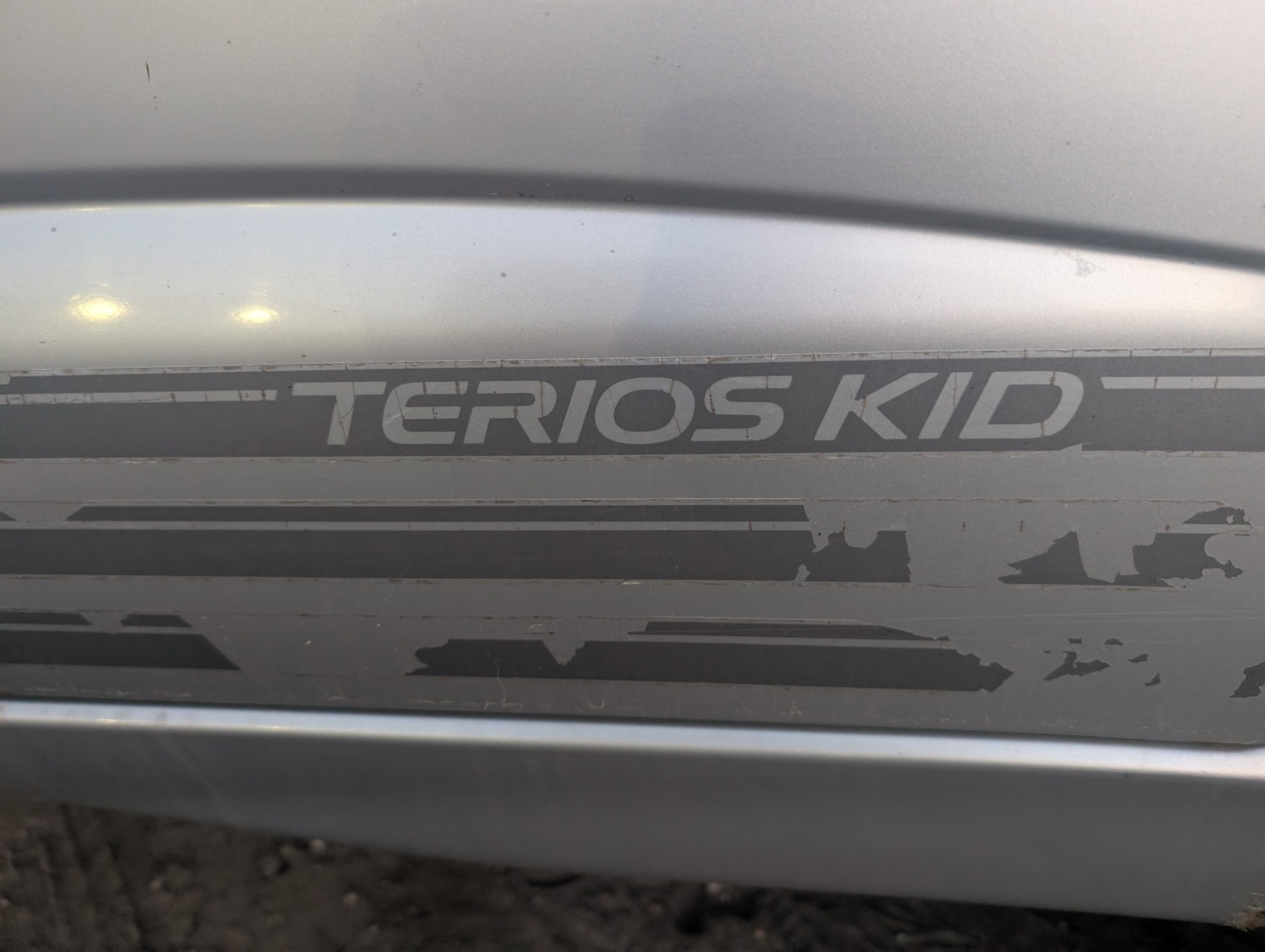 
								Turbocharged Kei SUV: 2000 Daihatsu Terios Kid 5-Speed 4WD full									