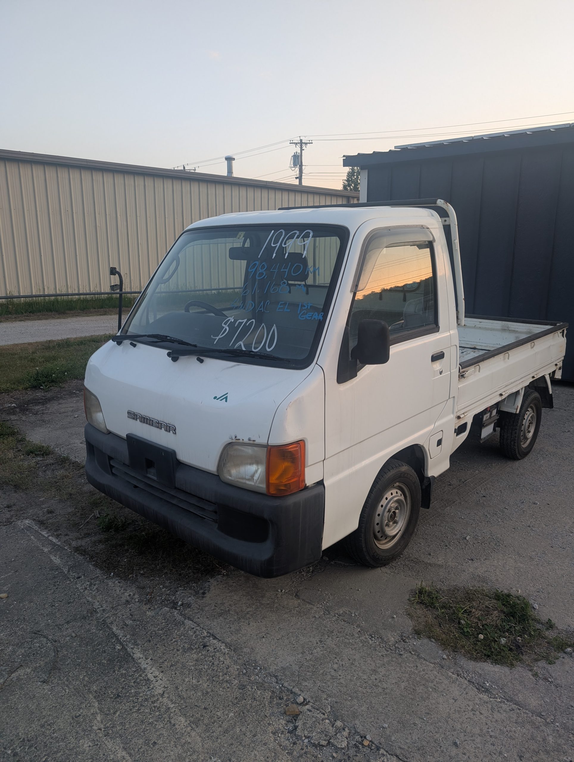 
								Japan’s Go-Getter: ’99 Subaru Sambar 4WD 5-Speed Manual full									