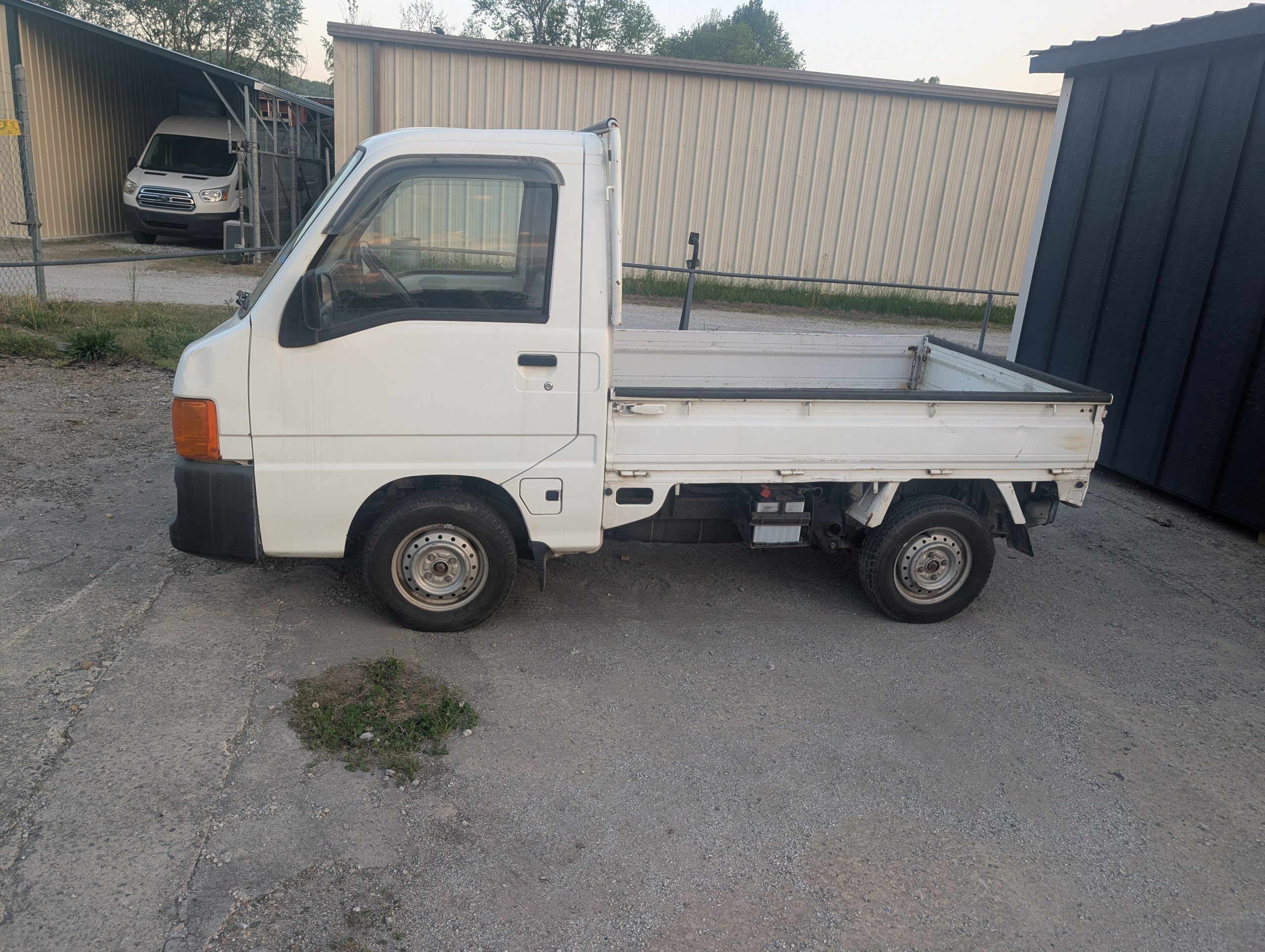 
								Japan’s Go-Getter: ’99 Subaru Sambar 4WD 5-Speed Manual full									