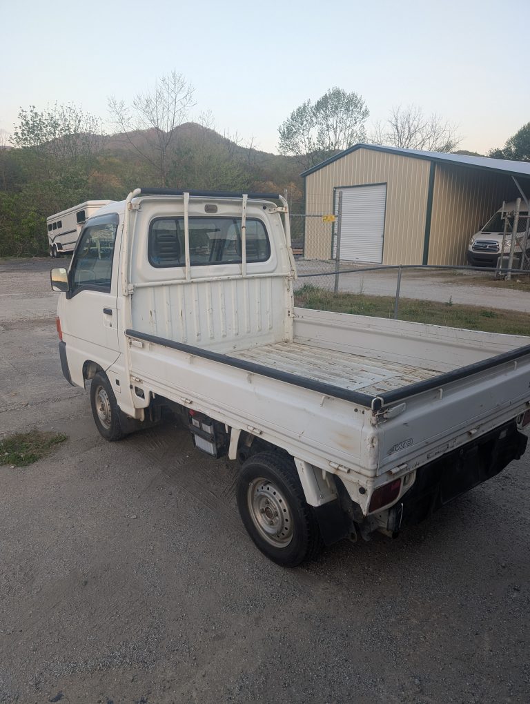 Japan’s Go-Getter: ’99 Subaru Sambar 4WD 5-Speed Manual