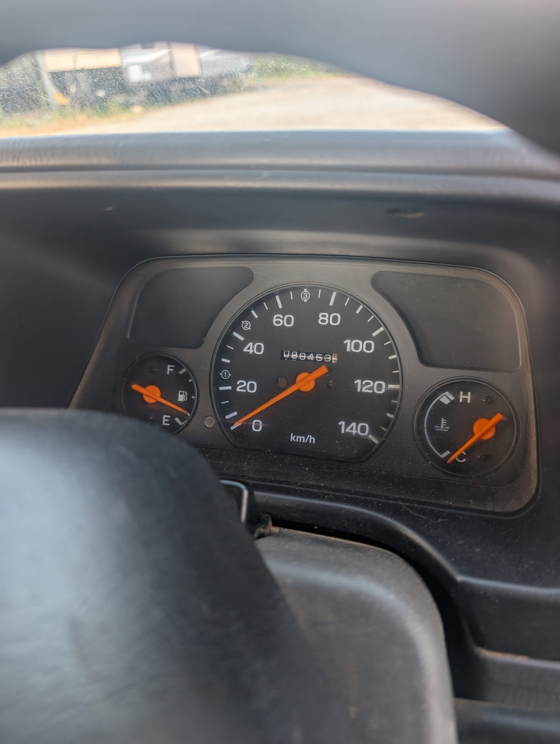 
								Japan’s Go-Getter: ’99 Subaru Sambar 4WD 5-Speed Manual full									