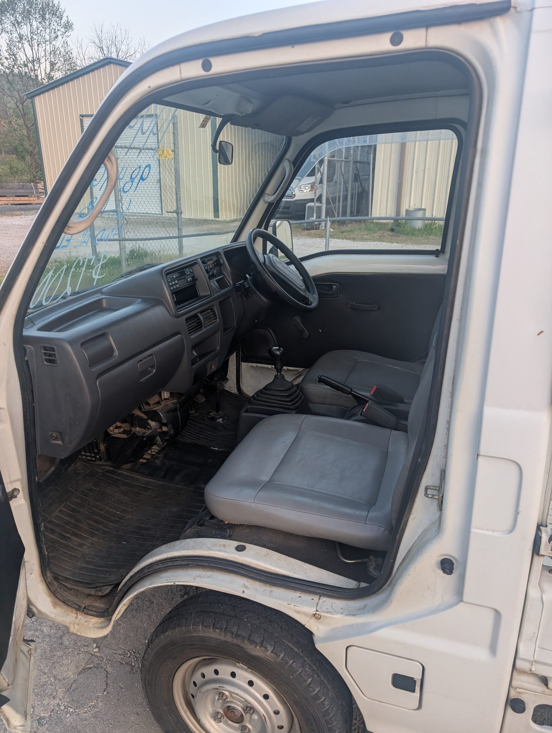 
								Japan’s Go-Getter: ’99 Subaru Sambar 4WD 5-Speed Manual full									