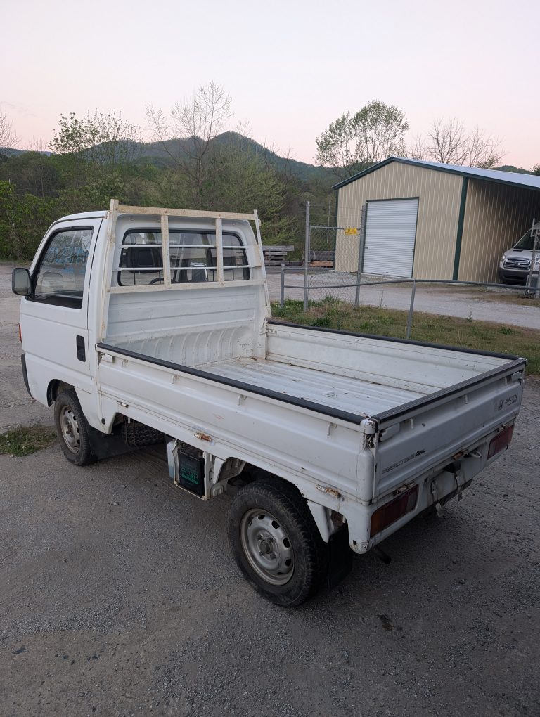 Low-Mileage Legend: ’91 Honda Acty 4WD w/ AC!