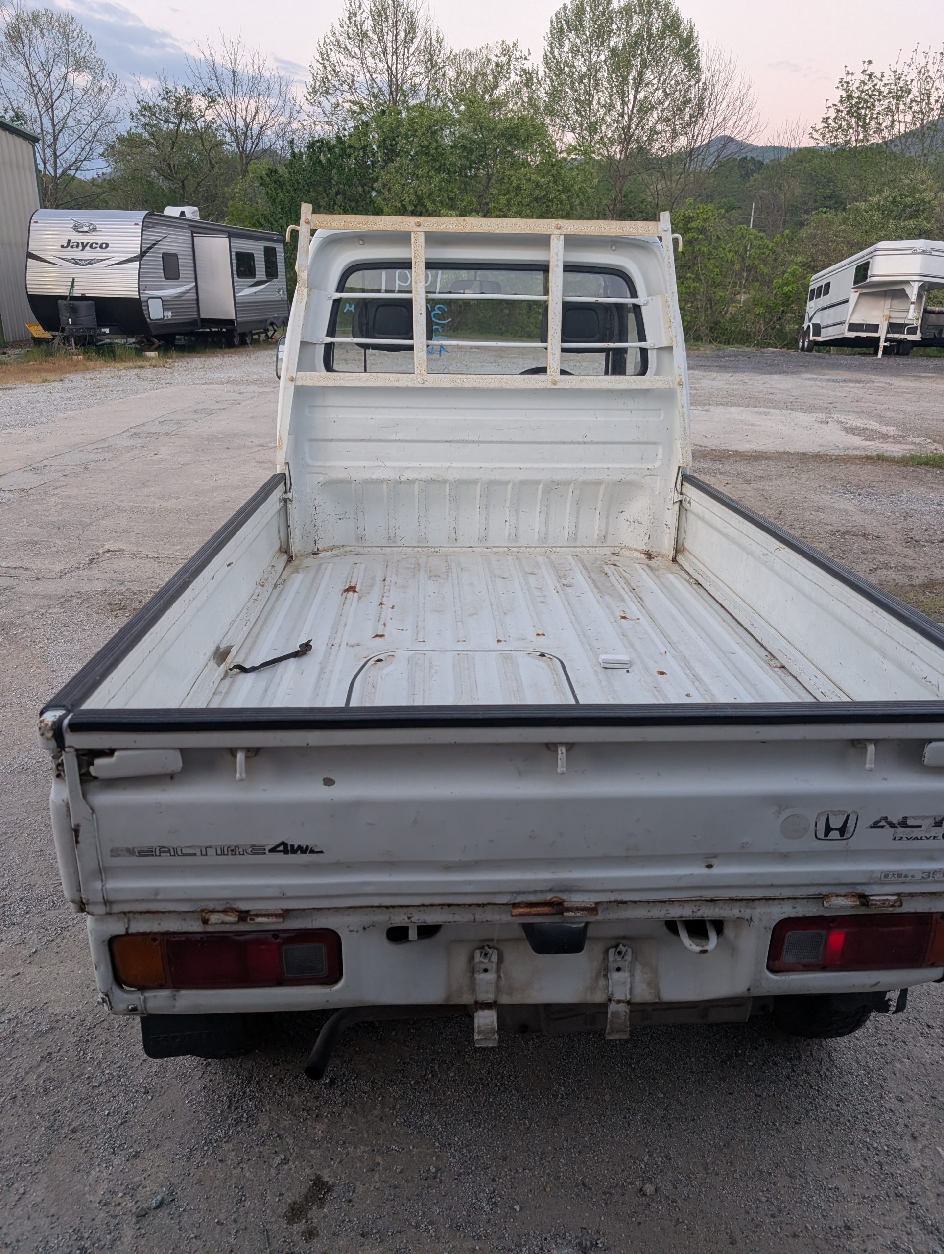
								Low-Mileage Legend: ’91 Honda Acty 4WD w/ AC! full									