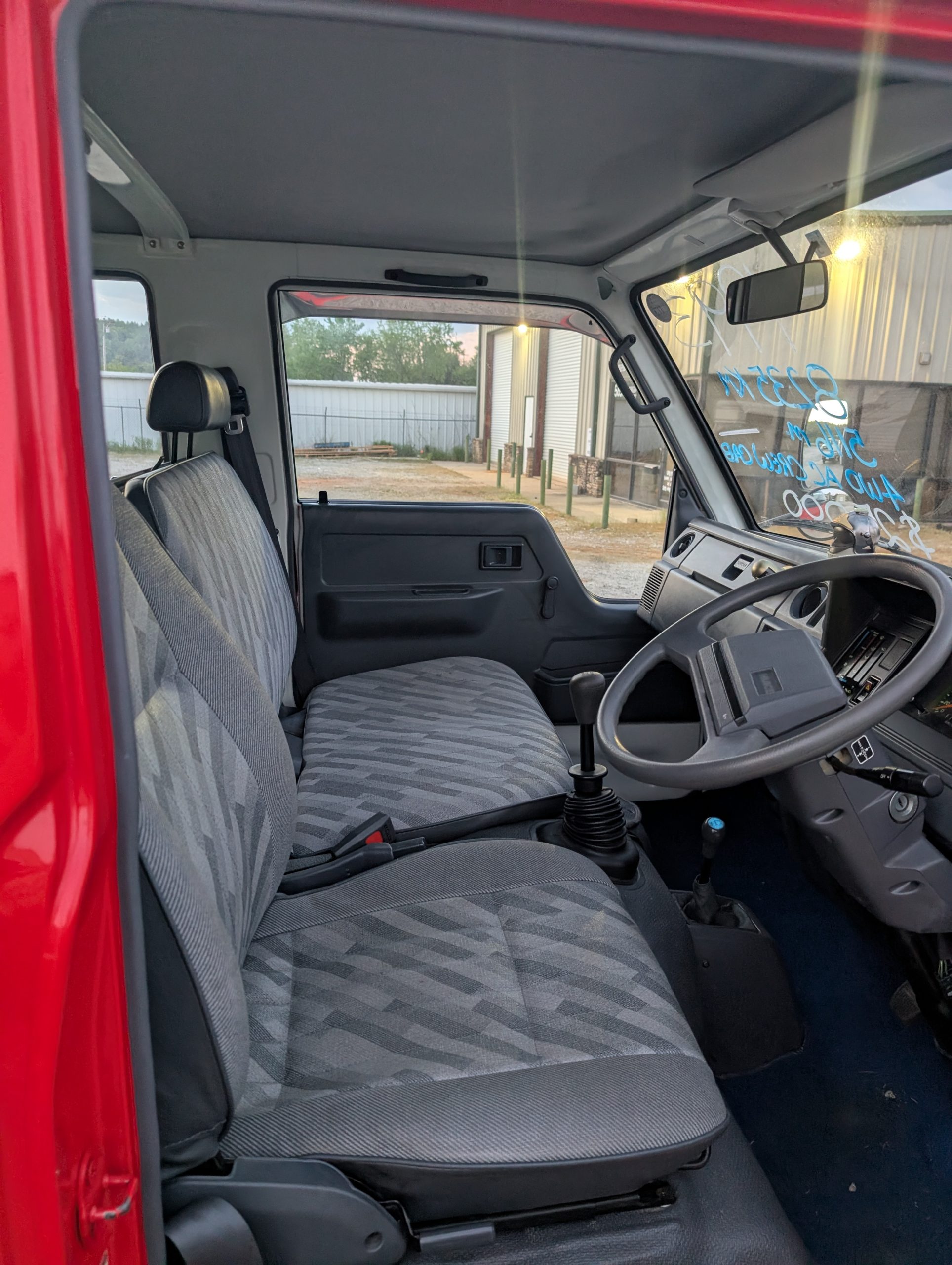 
								Command Attention! 1993 Toyota Hiace Fire Truck 4WD — Only 6K Miles! full									