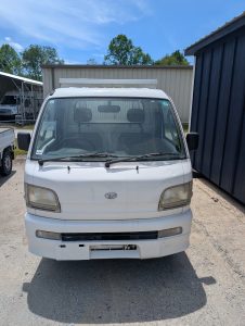 Low-Mileage Workhorse: 2001 Daihatsu Hijet 4WD Dump Truck
