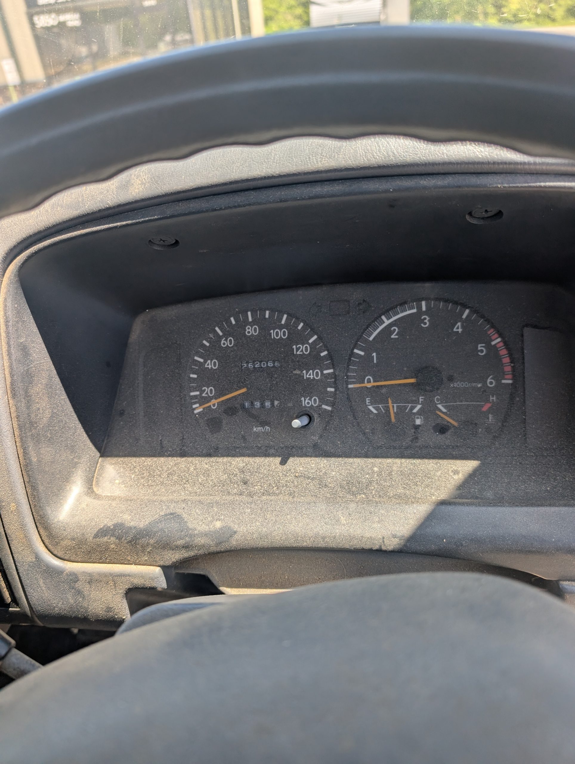 
								Go Anywhere: ’95 Toyota Hiace 4WD Manual Truck full									