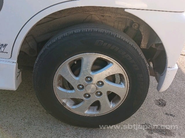 
								Turbocharged Terrain Tamer: ’99 Daihatsu Terios Kid 4×4 Manual full									