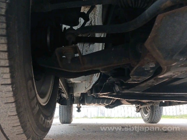 
								Turbocharged Terrain Tamer: ’99 Daihatsu Terios Kid 4×4 Manual full									