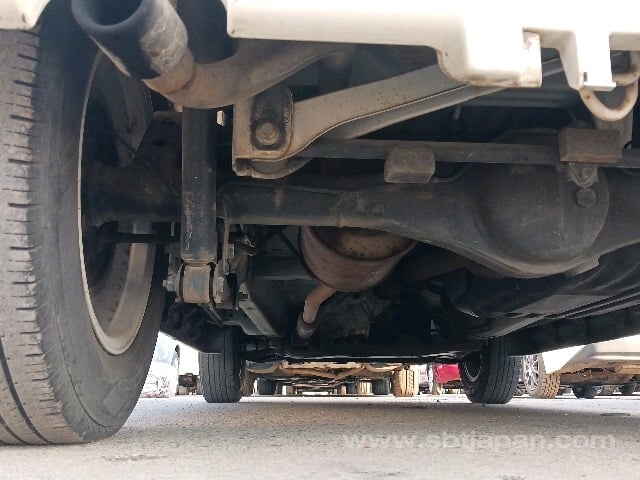 
								Turbocharged Terrain Tamer: ’99 Daihatsu Terios Kid 4×4 Manual full									