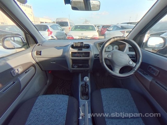 
								Turbocharged Terrain Tamer: ’99 Daihatsu Terios Kid 4×4 Manual full									