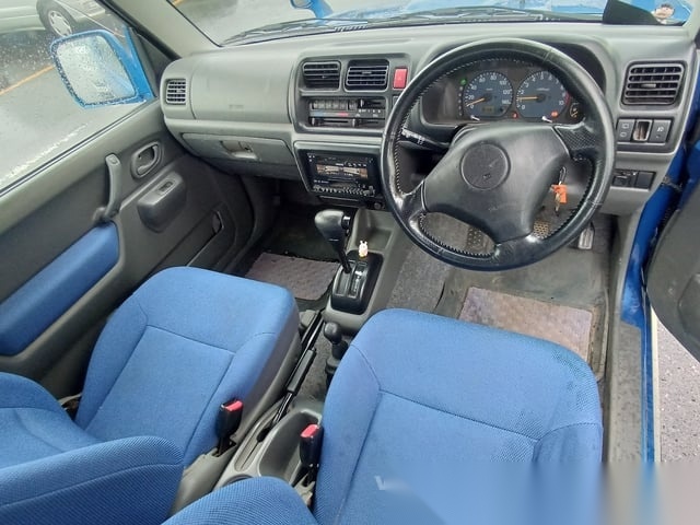 
								Adventure Awaits: 2001 Suzuki Jimny Auto 4WD SUV full									