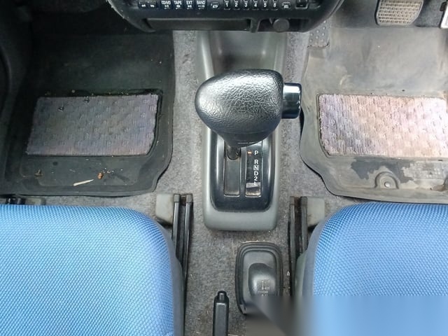
								Adventure Awaits: 2001 Suzuki Jimny Auto 4WD SUV full									