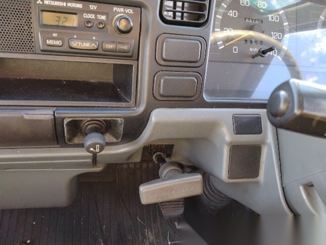 
								Rugged ’99 Mitsubishi Canter 4WD – Your Next JDM Workhorse! full									