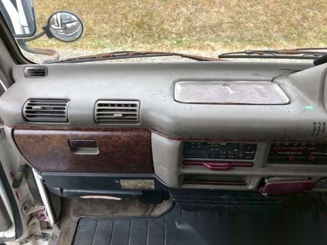 
								JDM Utility King: ’96 Isuzu Elf 4WD w/ Lift Gate full									