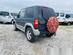 Go Anywhere Fun: 1999 Mitsubishi Pajero Mini 4WD Manual