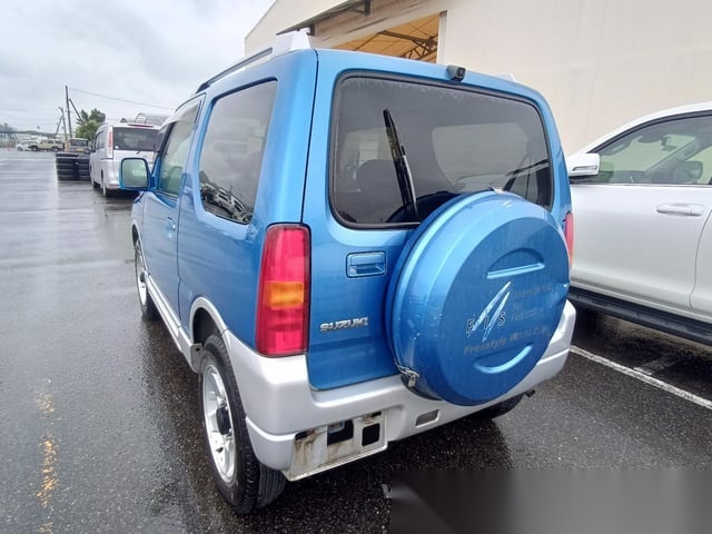 
								Adventure Awaits: 2001 Suzuki Jimny Auto 4WD SUV full									
