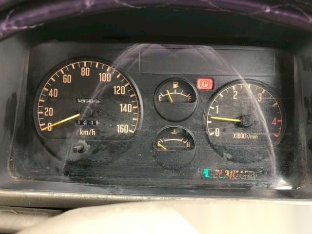 
								JDM Utility King: ’96 Isuzu Elf 4WD w/ Lift Gate full									