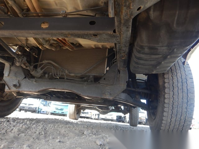 
								Toyota Tough: 2001 Townace 4×4 Manual Utility full									