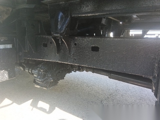 
								Toyota Tough: ’94 Hiace 4WD Truck w/ Locker full									