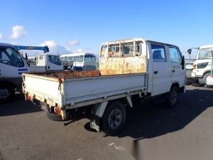 Toyota Tough: ’94 Hiace 4WD Truck w/ Locker