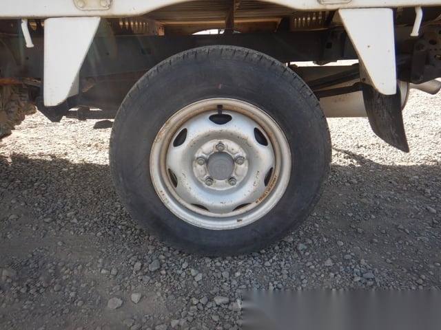 
								Toyota Tough: 2001 Townace 4×4 Manual Utility full									
