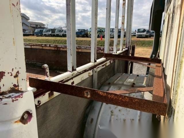 
								JDM Utility King: ’96 Isuzu Elf 4WD w/ Lift Gate full									