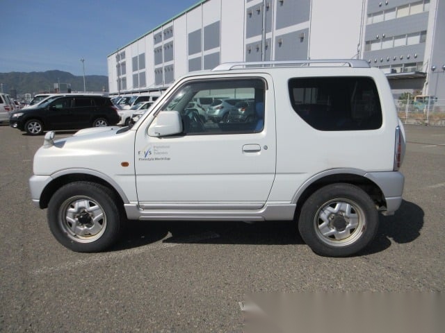 
								Go-Anywhere Pearl: 2001 Suzuki Jimny Auto 4WD full									