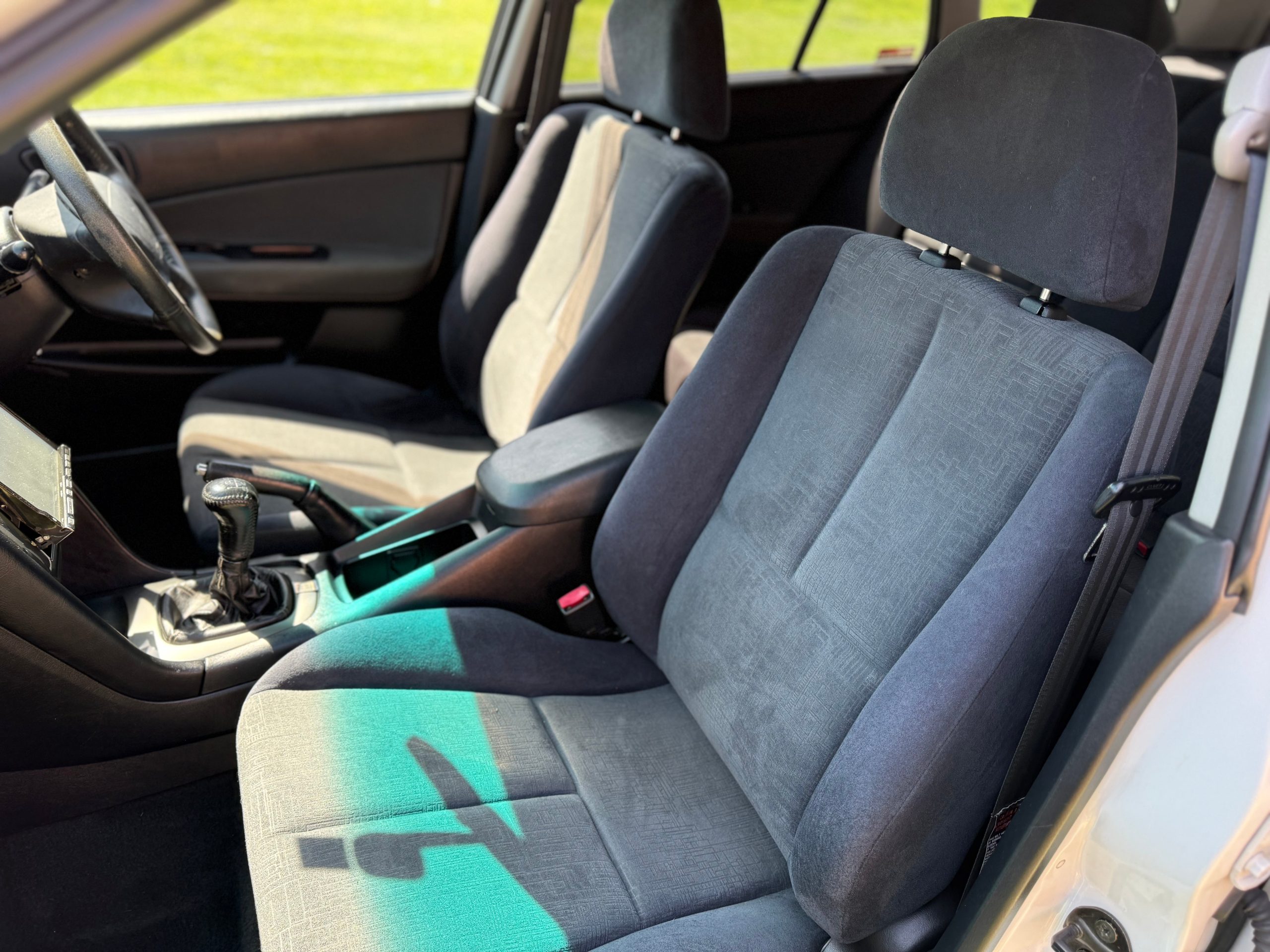 
								Twin-Turbo Terror: 2001 Mitsubishi Legnum VR-4 5MT full									