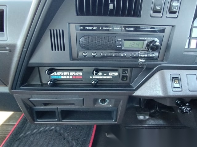 
								Retro Japanese Cargo Cruiser: 1992 Nissan Homy Coach Manual full									