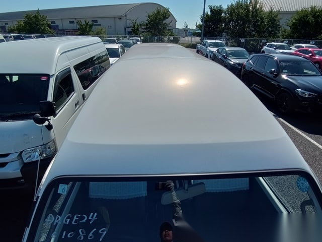
								Retro Japanese Cargo Cruiser: 1992 Nissan Homy Coach Manual full									